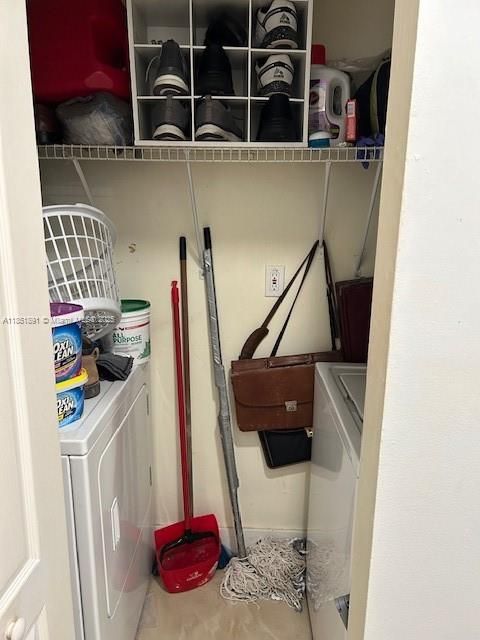 Под контрактом: $360,000 (3 спален, 2 ванн, 1150 Квадратных фут)