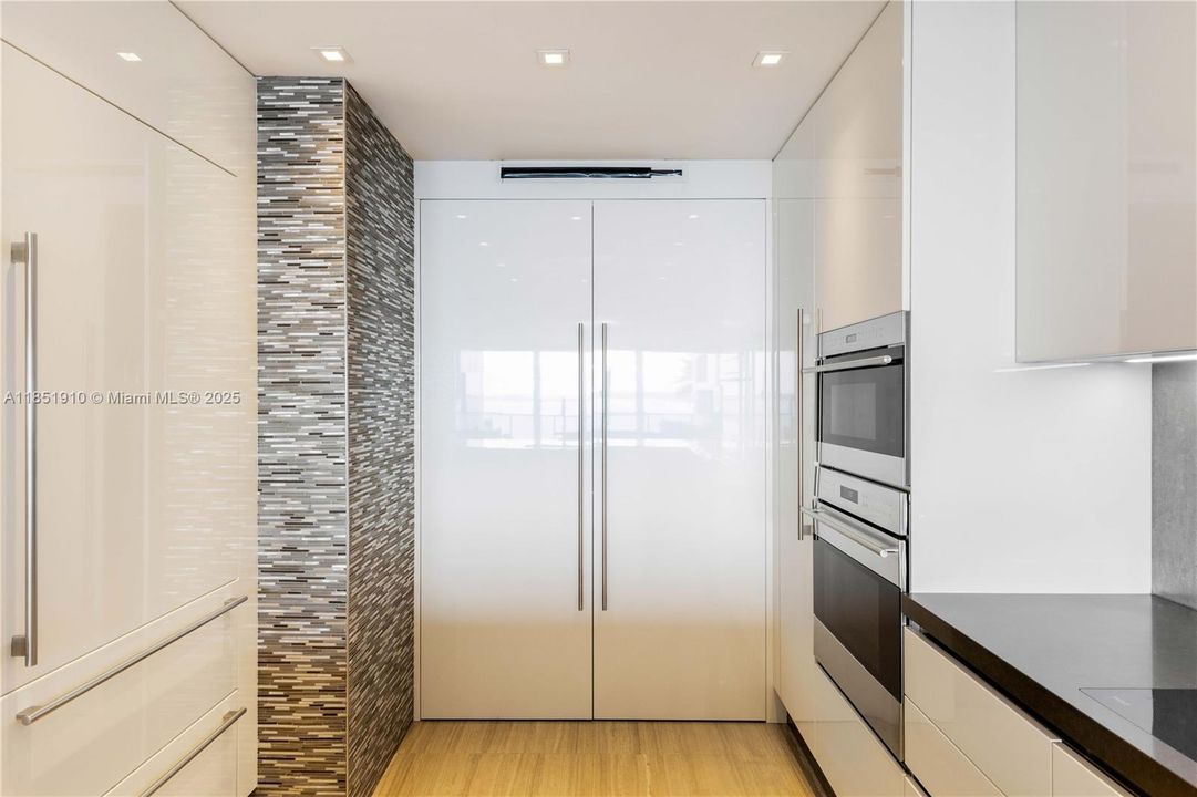 Vendido Recientemente: $1,750,000 (2 camas, 2 baños, 1730 Pies cuadrados)