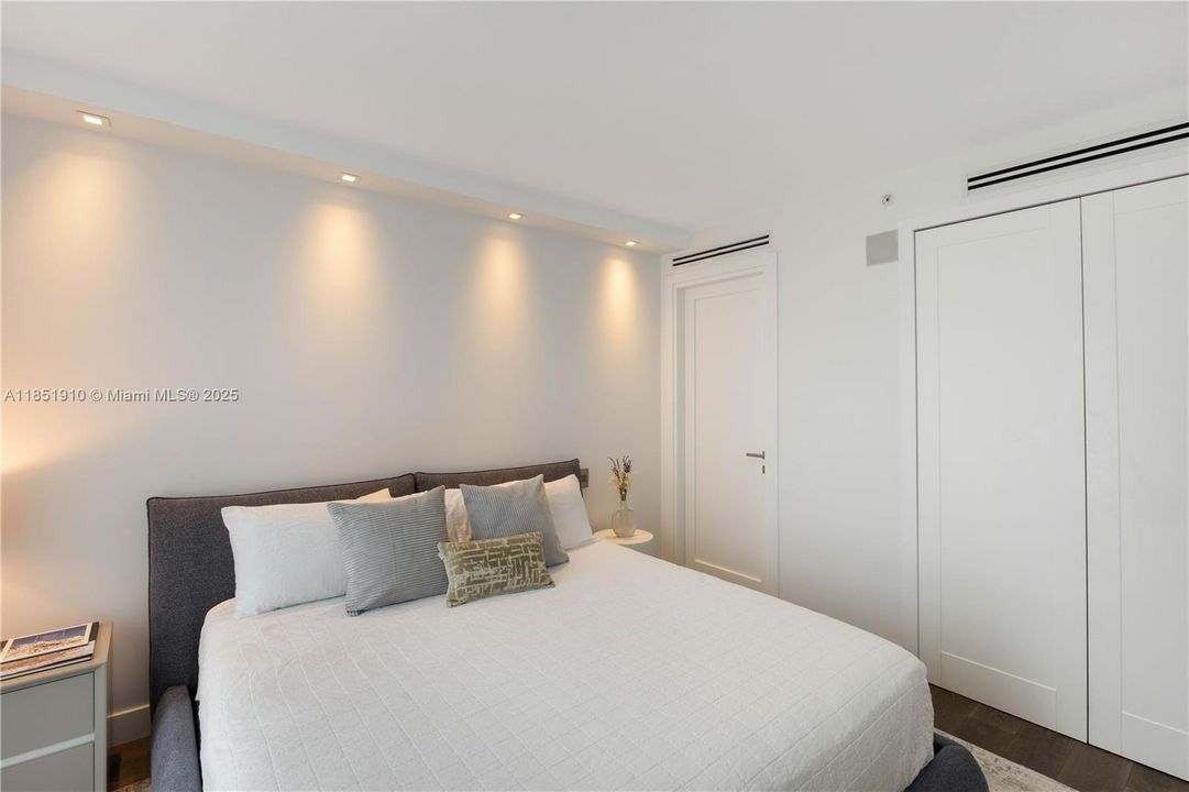 Vendido Recientemente: $1,750,000 (2 camas, 2 baños, 1730 Pies cuadrados)