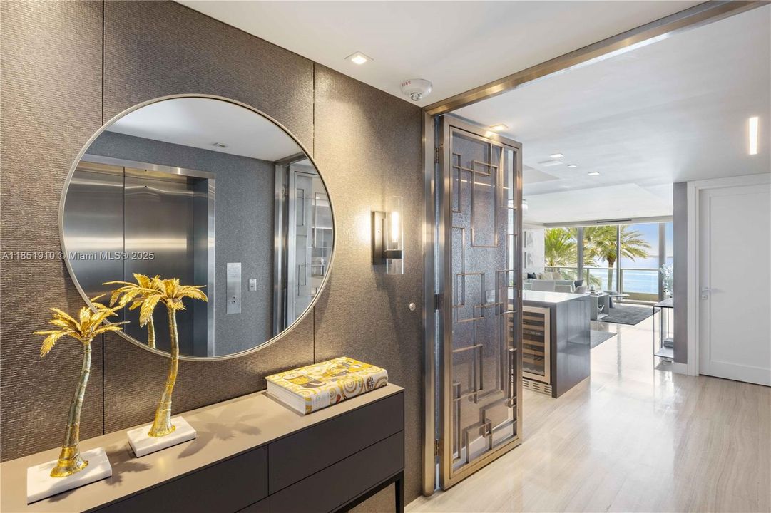 Vendido Recientemente: $1,750,000 (2 camas, 2 baños, 1730 Pies cuadrados)