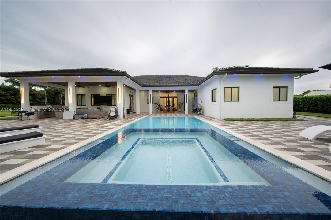 For Sale: $1,675,000 (5 beds, 4 baths, 3826 Square Feet)