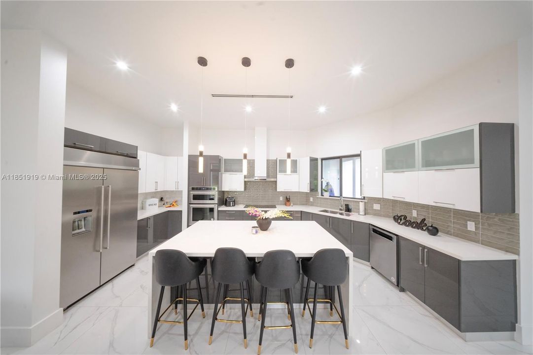 For Sale: $1,675,000 (5 beds, 4 baths, 3826 Square Feet)