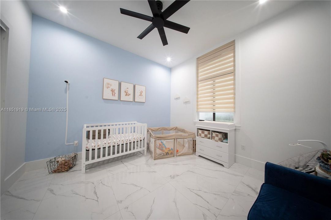 For Sale: $1,675,000 (5 beds, 4 baths, 3826 Square Feet)