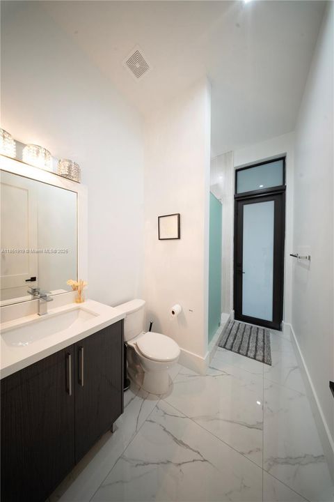 For Sale: $1,675,000 (5 beds, 4 baths, 3826 Square Feet)