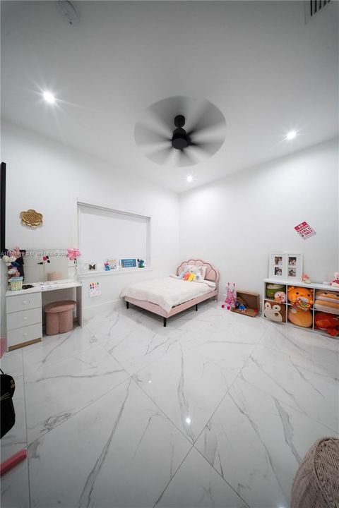 For Sale: $1,675,000 (5 beds, 4 baths, 3826 Square Feet)