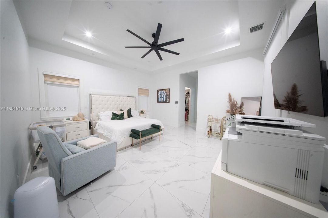 For Sale: $1,675,000 (5 beds, 4 baths, 3826 Square Feet)