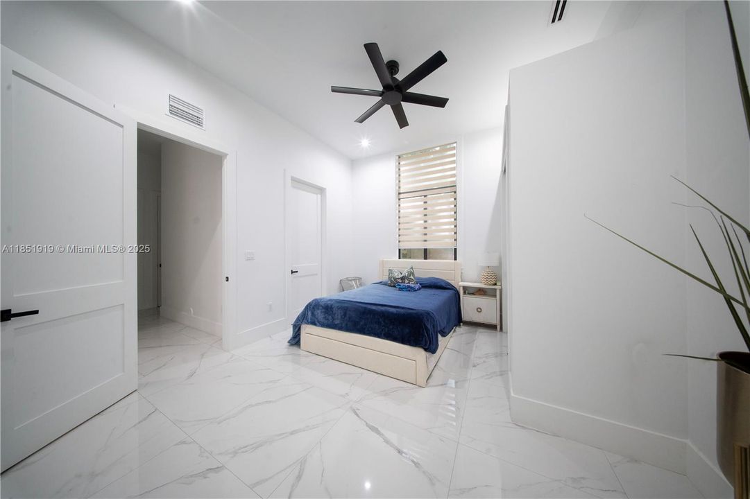 For Sale: $1,675,000 (5 beds, 4 baths, 3826 Square Feet)