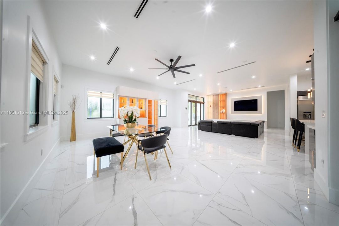 For Sale: $1,675,000 (5 beds, 4 baths, 3826 Square Feet)