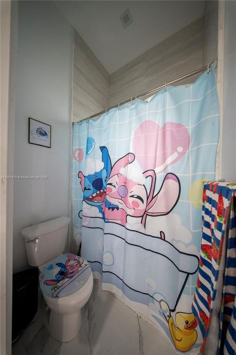 For Sale: $1,675,000 (5 beds, 4 baths, 3826 Square Feet)