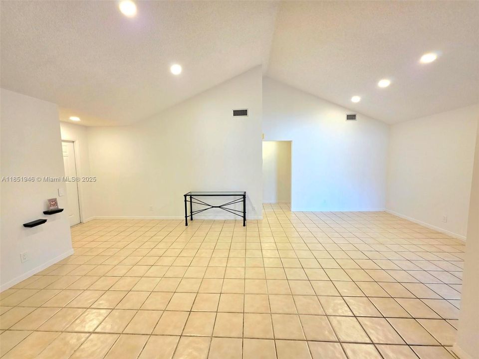 En Renta: $2,900 (2 camas, 2 baños, 1325 Pies cuadrados)