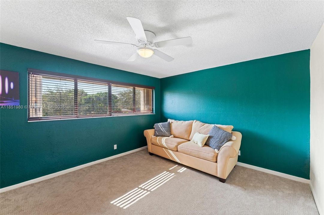 Под контрактом: $3,250 (2 спален, 2 ванн, 1395 Квадратных фут)