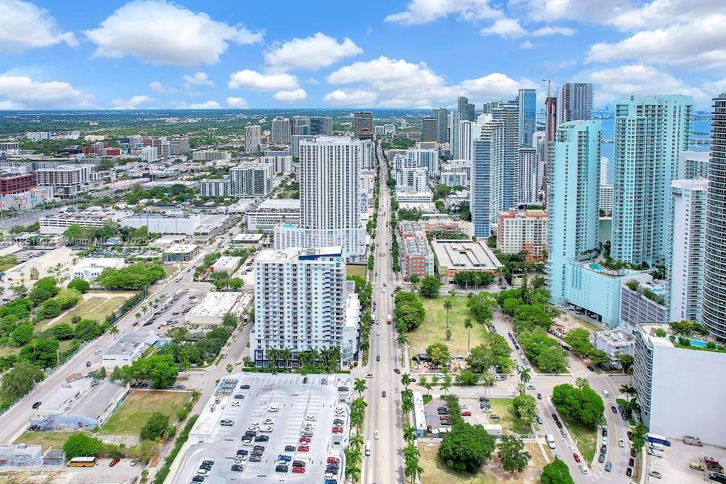 En Venta: $410,000 (2 camas, 1 baños, 1171 Pies cuadrados)