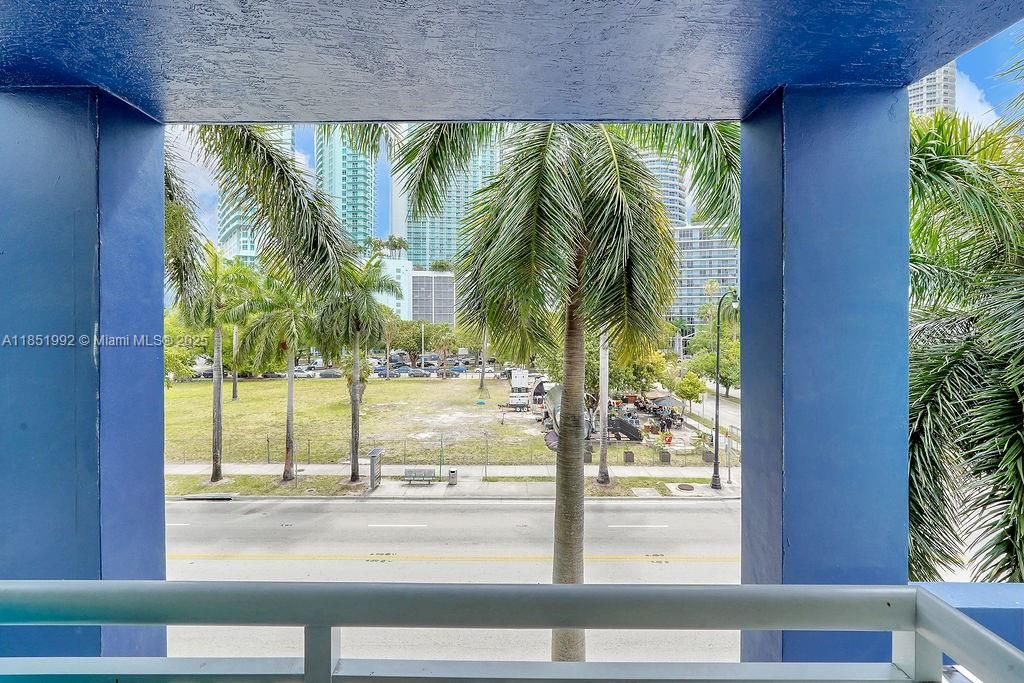 En Venta: $410,000 (2 camas, 1 baños, 1171 Pies cuadrados)