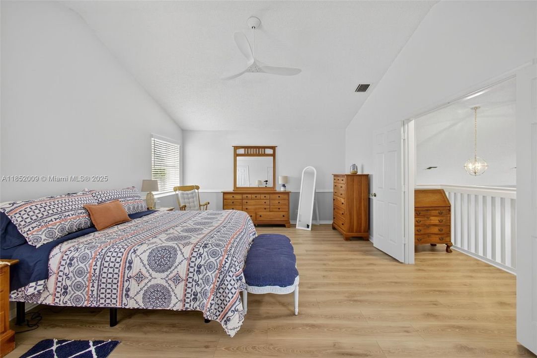 Recently Sold: $535,000 (4 beds, 3 baths, 2300 Square Feet)