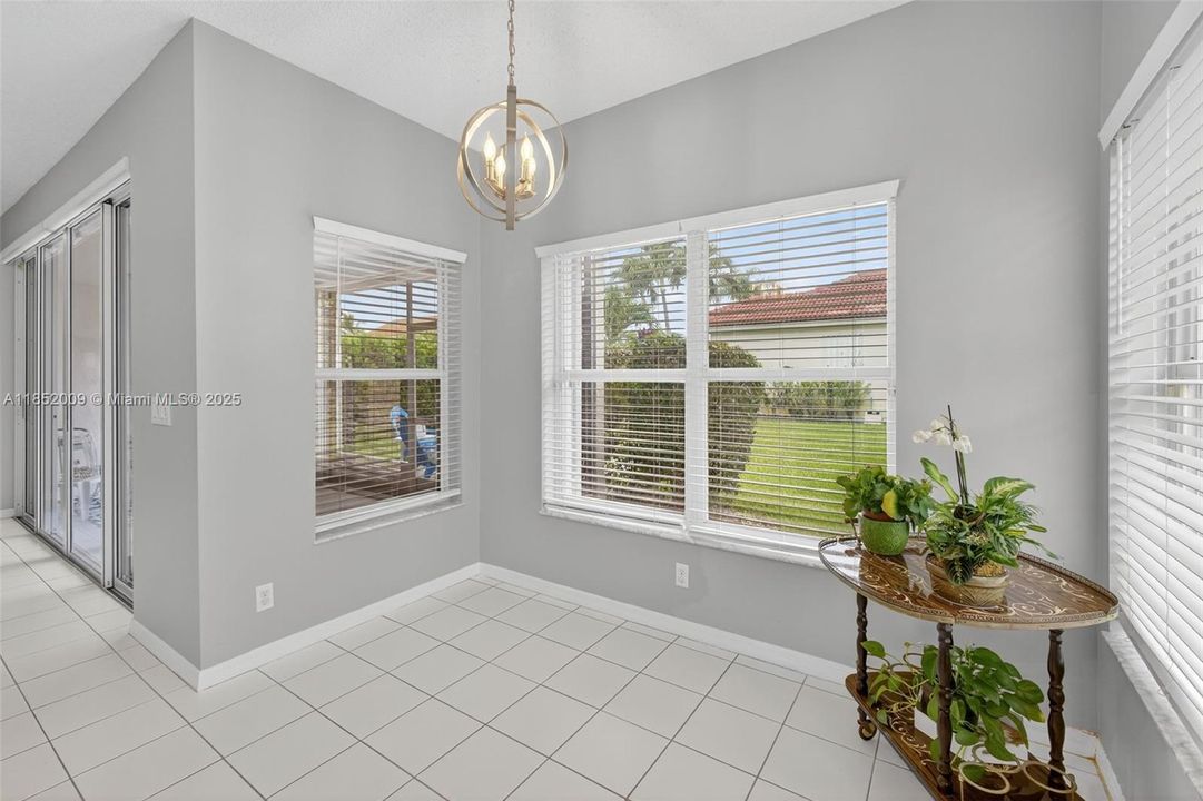 Recently Sold: $535,000 (4 beds, 3 baths, 2300 Square Feet)