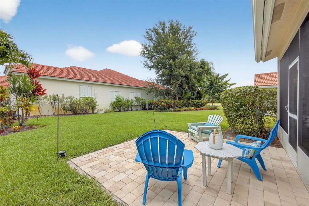 Recently Sold: $535,000 (4 beds, 3 baths, 2300 Square Feet)