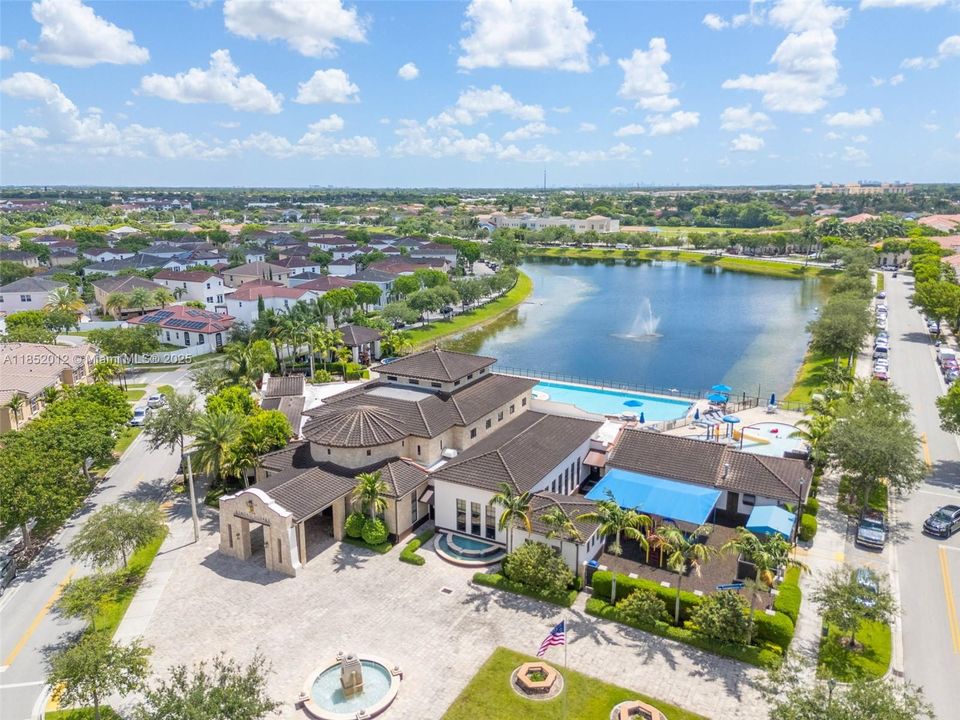 En Venta: $519,999 (3 camas, 2 baños, 1608 Pies cuadrados)