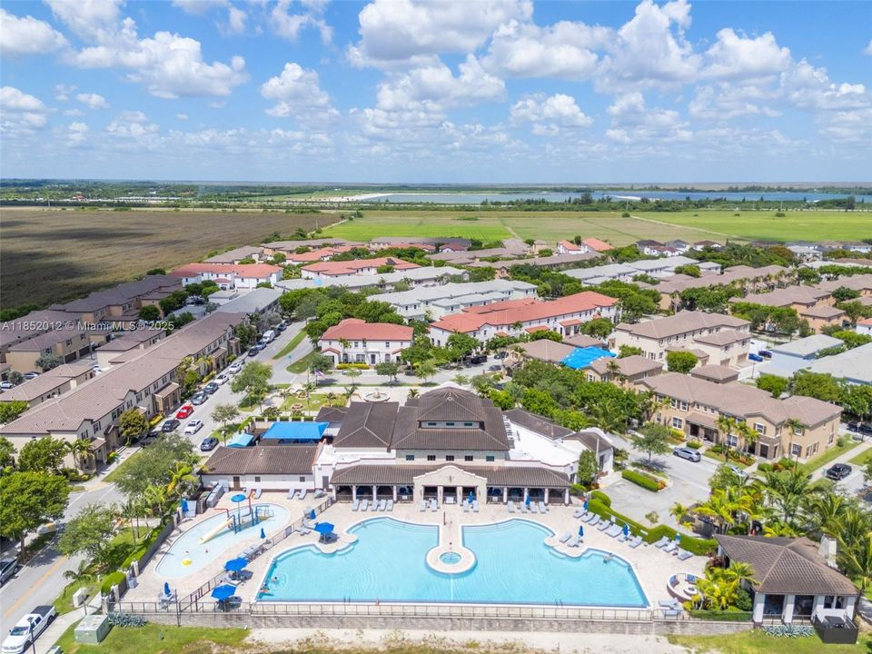 En Venta: $519,999 (3 camas, 2 baños, 1608 Pies cuadrados)