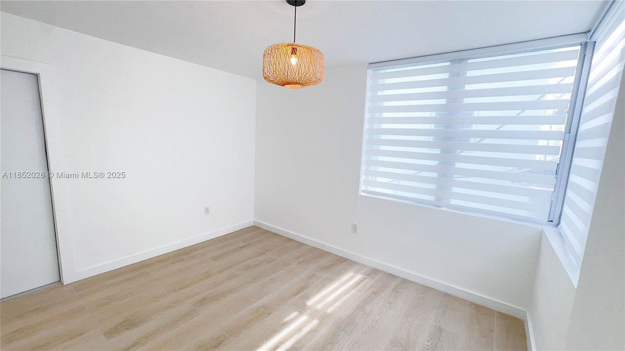 Recently Sold: $525,000 (2 beds, 2 baths, 940 Square Feet)