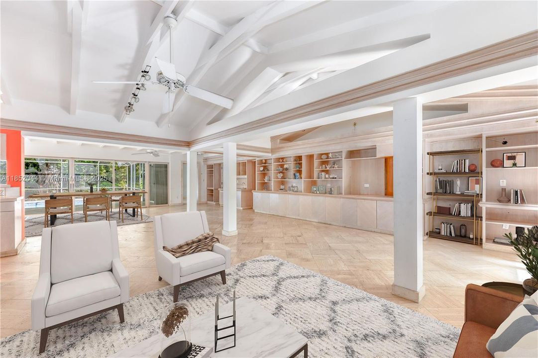 Recently Sold: $3,799,000 (3 beds, 3 baths, 2522 Square Feet)