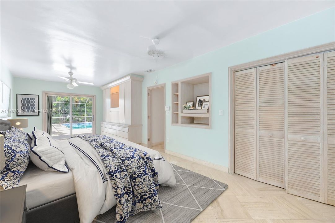 Recently Sold: $3,799,000 (3 beds, 3 baths, 2522 Square Feet)