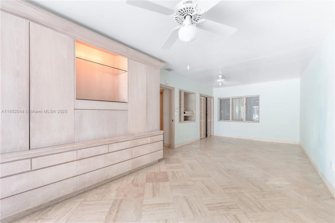 Recently Sold: $3,799,000 (3 beds, 3 baths, 2522 Square Feet)