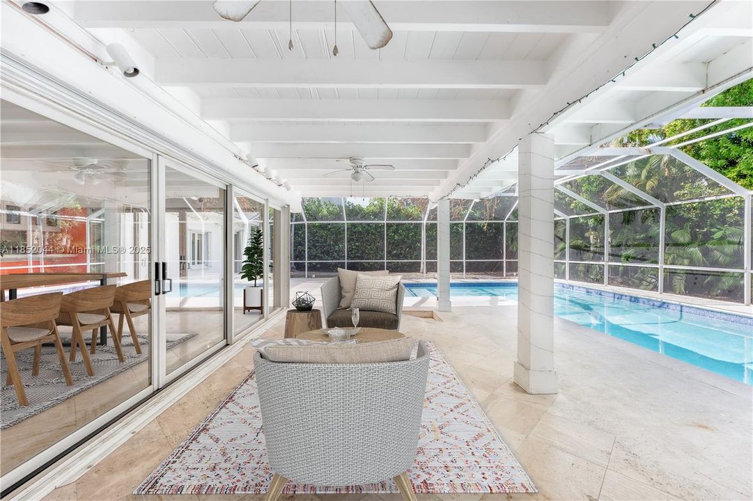 Recently Sold: $3,799,000 (3 beds, 3 baths, 2522 Square Feet)