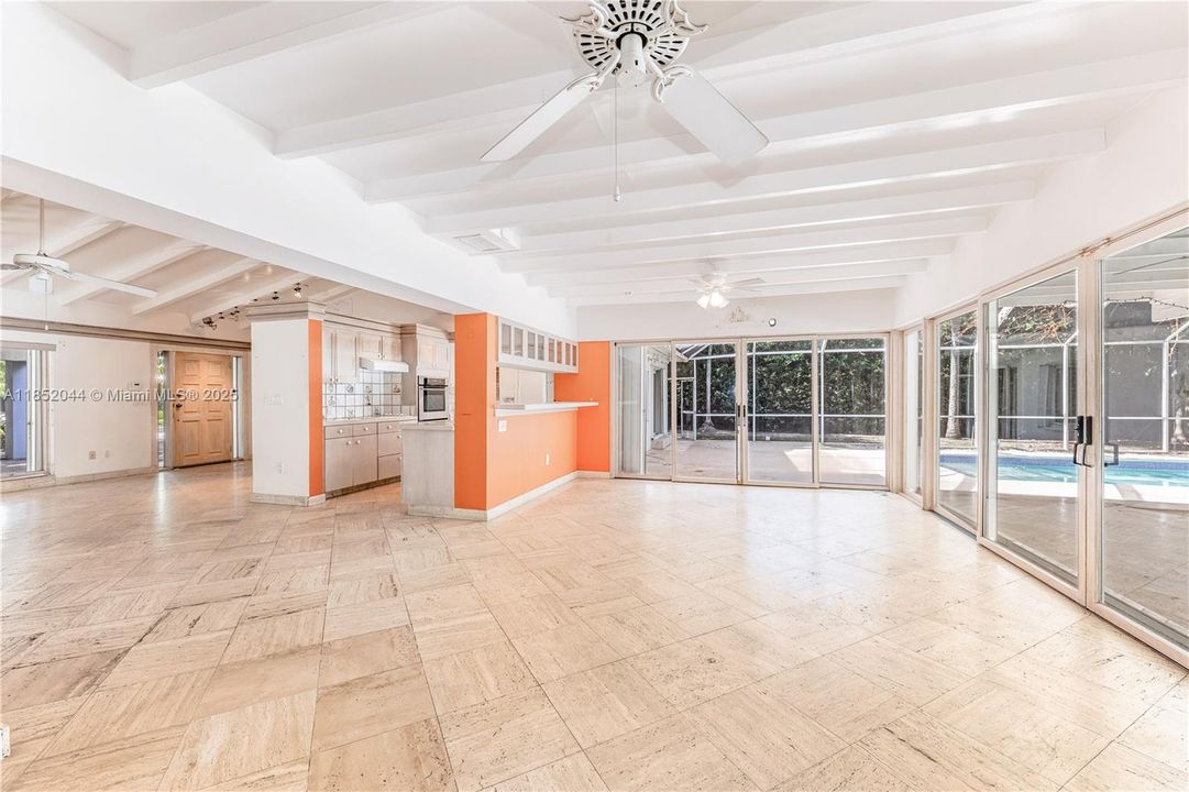 Recently Sold: $3,799,000 (3 beds, 3 baths, 2522 Square Feet)