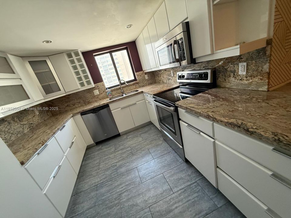 На продажу: $510,000 (2 спален, 2 ванн, 1287 Квадратных фут)