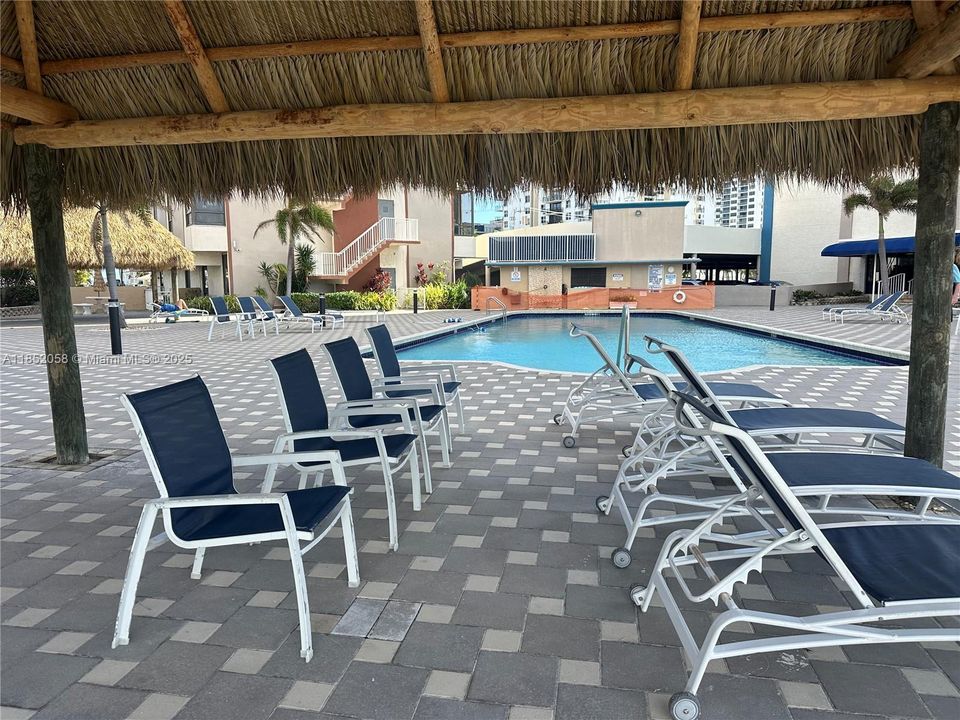 На продажу: $510,000 (2 спален, 2 ванн, 1287 Квадратных фут)