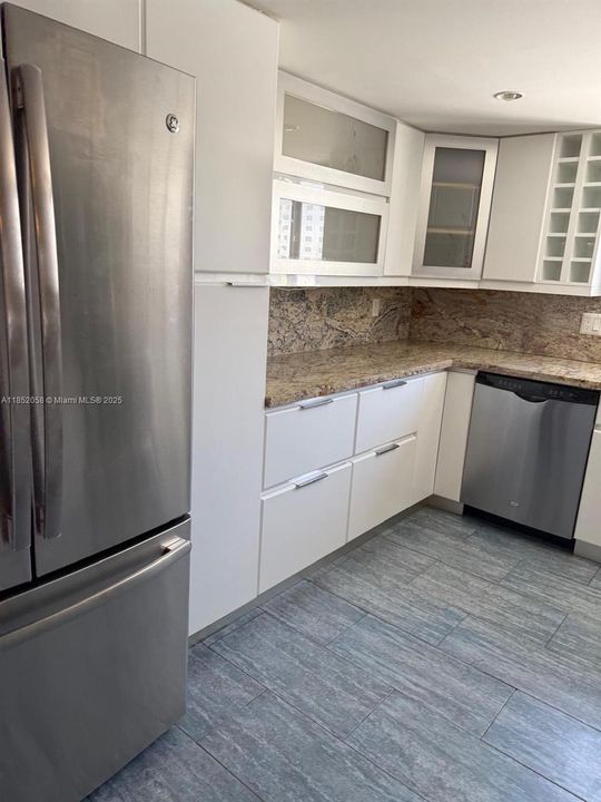 На продажу: $510,000 (2 спален, 2 ванн, 1287 Квадратных фут)