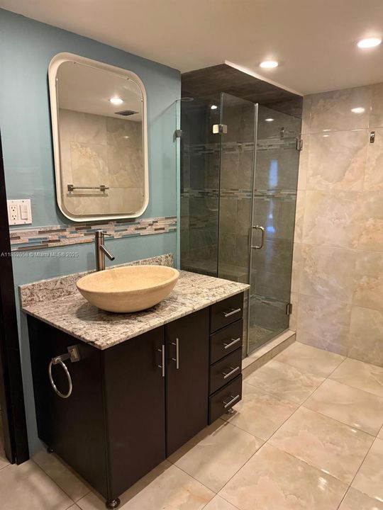 На продажу: $510,000 (2 спален, 2 ванн, 1287 Квадратных фут)