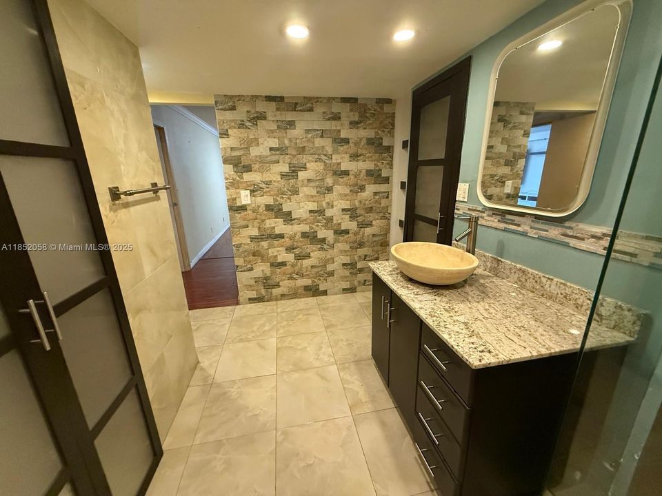 На продажу: $510,000 (2 спален, 2 ванн, 1287 Квадратных фут)