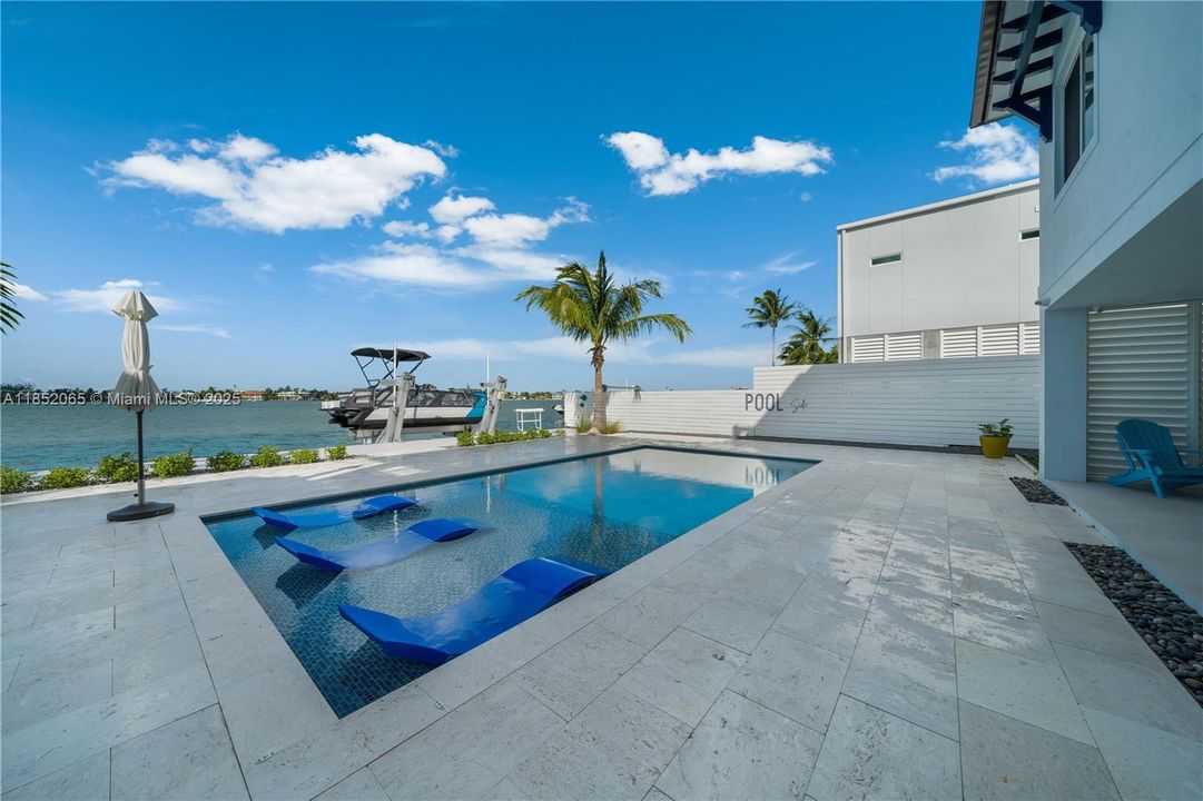 For Sale: $4,500,000 (4 beds, 4 baths, 2907 Square Feet)