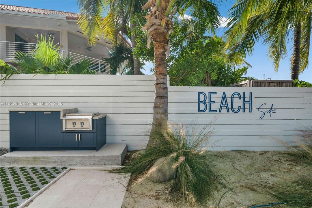 For Sale: $4,500,000 (4 beds, 4 baths, 2907 Square Feet)