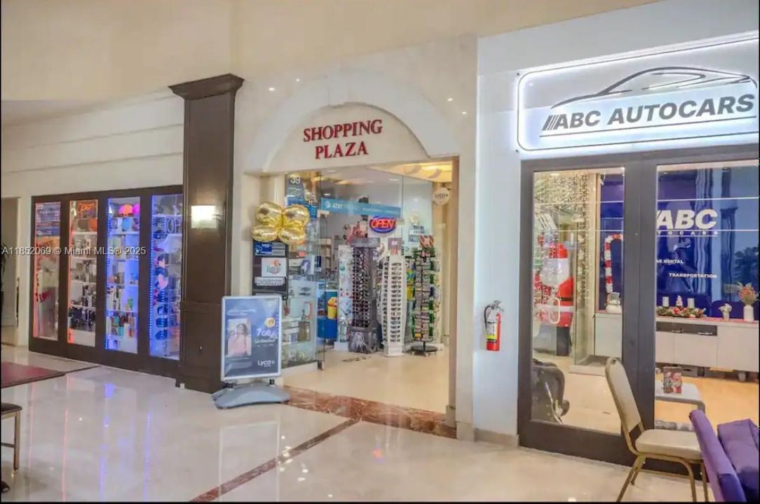 待售: $148,000 (0 贝兹, 1 浴室, 360 平方英尺)