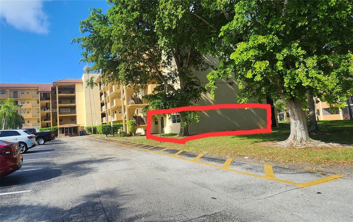 Recientemente alquilado: $1,000 (1 camas, 1 baños, 1074 Pies cuadrados)