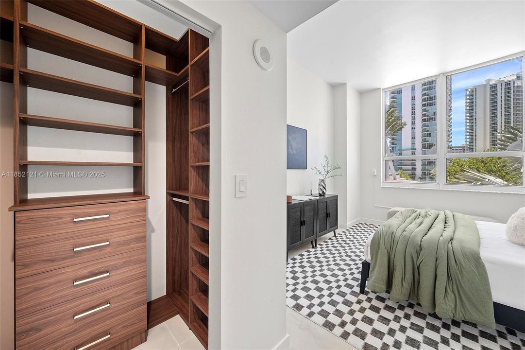 En Venta: $650,000 (2 camas, 2 baños, 1140 Pies cuadrados)