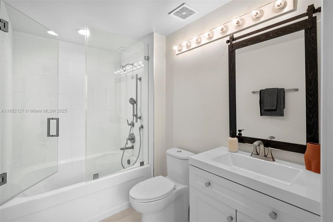 En Venta: $650,000 (2 camas, 2 baños, 1140 Pies cuadrados)