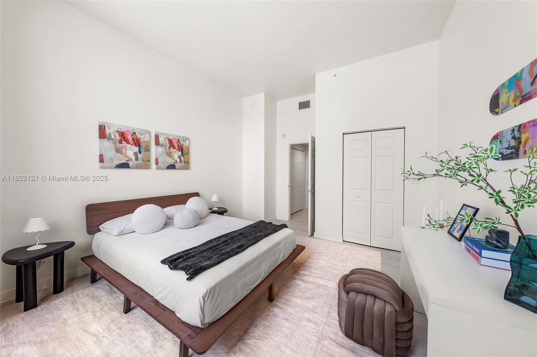 En Venta: $650,000 (2 camas, 2 baños, 1140 Pies cuadrados)