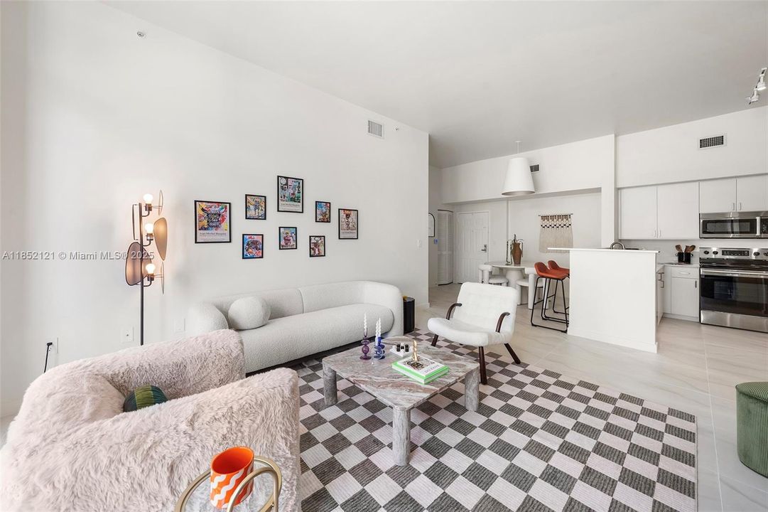 En Venta: $650,000 (2 camas, 2 baños, 1140 Pies cuadrados)