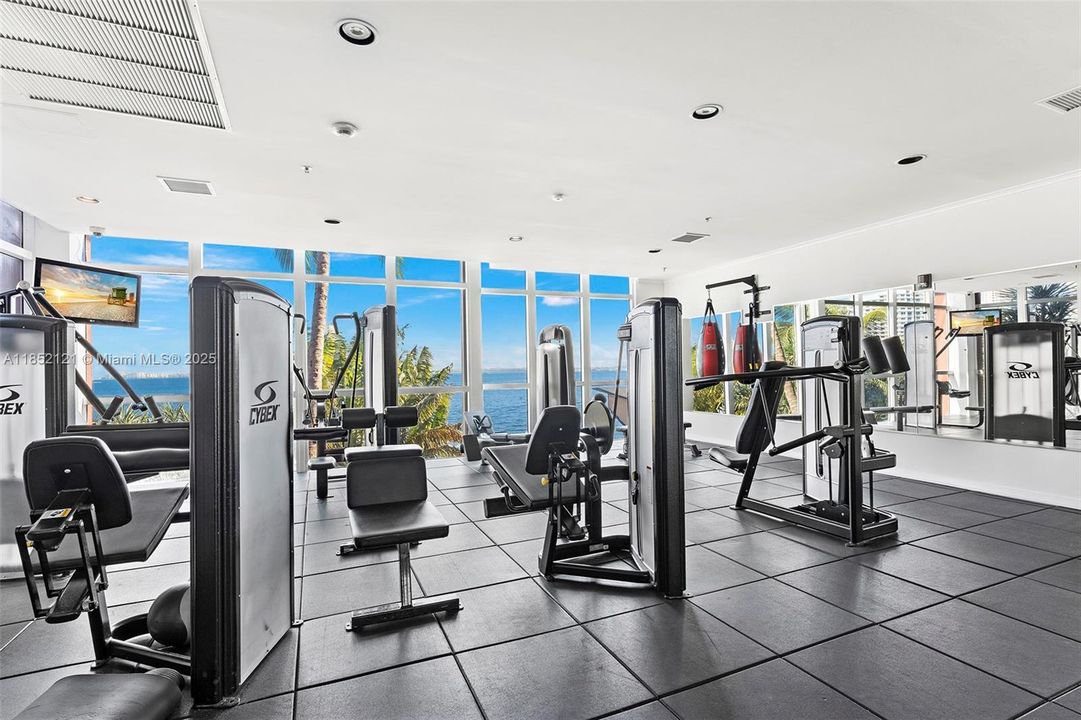 En Venta: $650,000 (2 camas, 2 baños, 1140 Pies cuadrados)