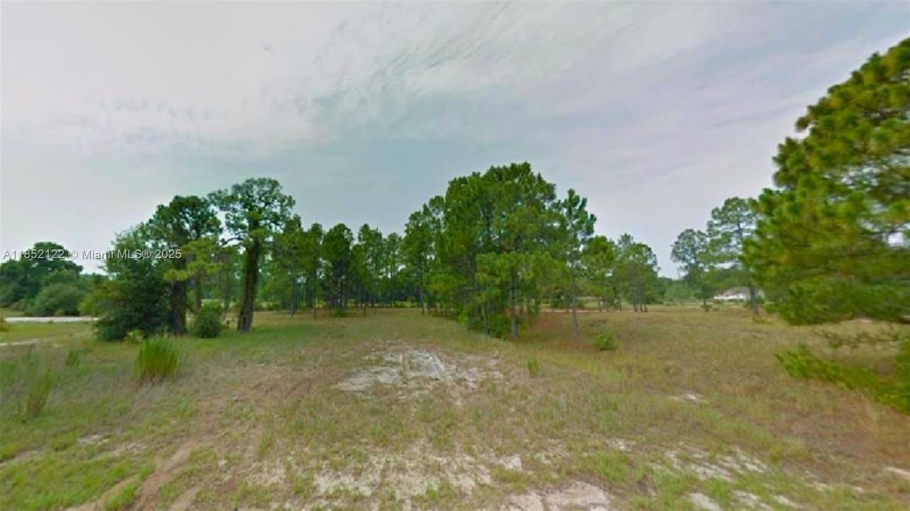 最近售出: $14,500 (0.23 acres)