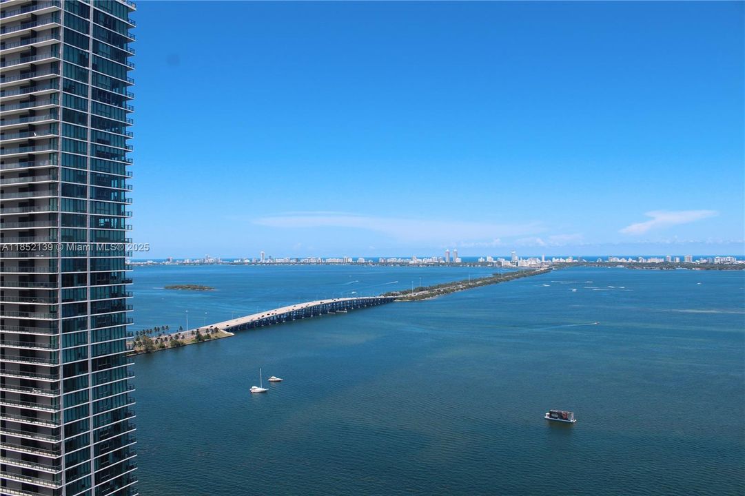 En Venta: $1,990,000 (4 camas, 4 baños, 1871 Pies cuadrados)