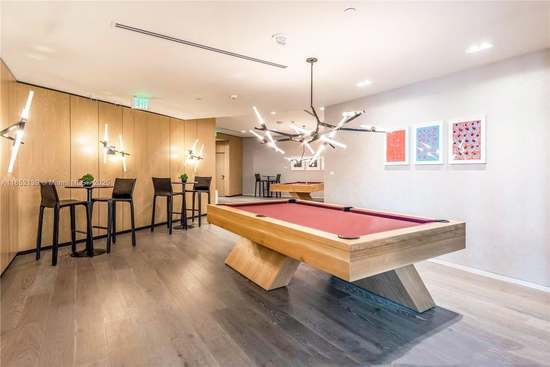 En Venta: $1,990,000 (4 camas, 4 baños, 1871 Pies cuadrados)