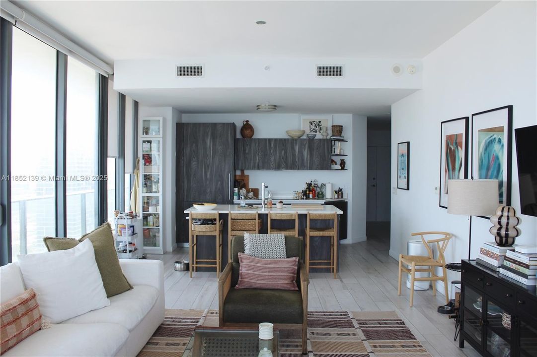 En Venta: $1,990,000 (4 camas, 4 baños, 1871 Pies cuadrados)