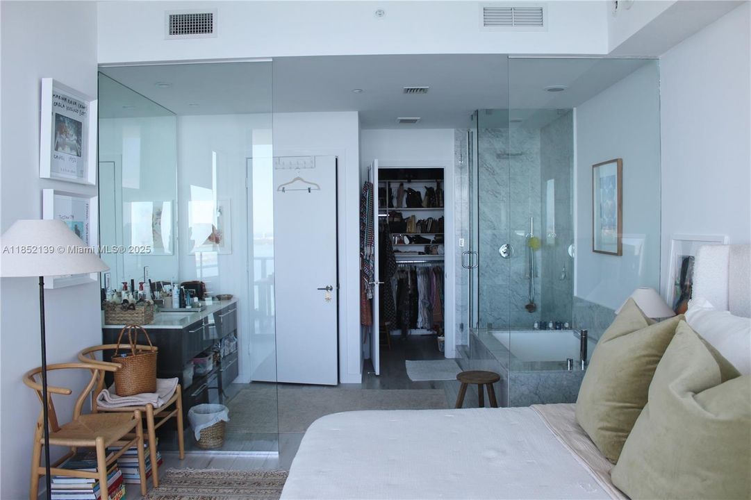 En Venta: $1,990,000 (4 camas, 4 baños, 1871 Pies cuadrados)