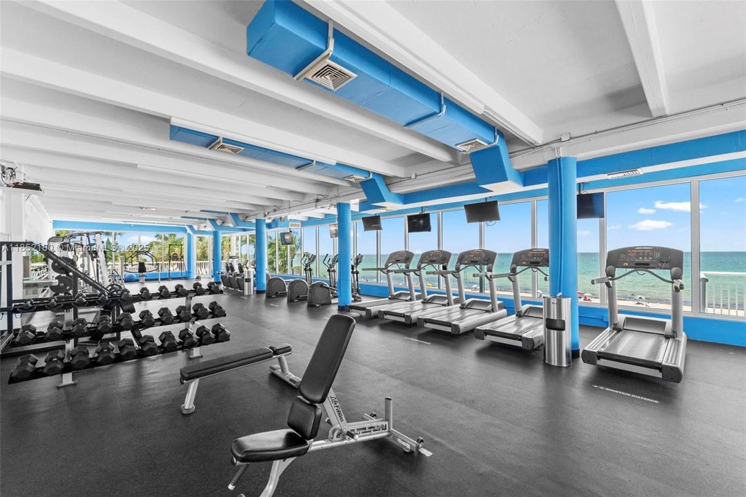 Recently Sold: $399,000 (2 beds, 2 baths, 980 Square Feet)