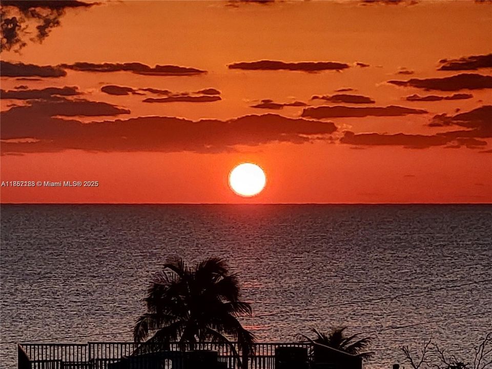 Sunrise at the beach