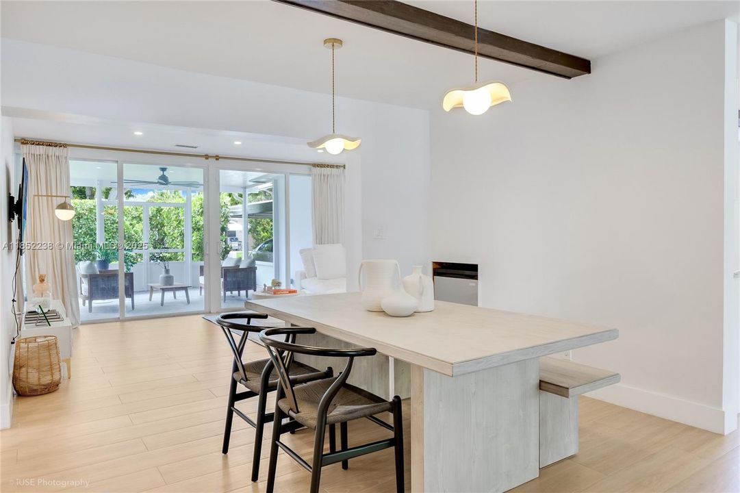 待售: $775,000 (3 贝兹, 2 浴室, 1606 平方英尺)